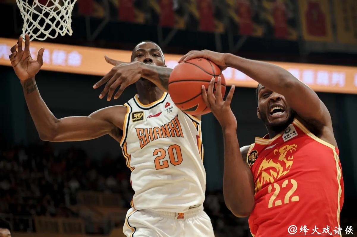广东三连胜背后:新阵容试水,内线短板暴露,CBA已无弱旅 广东三连胜背后:新阵容试水,内线短板暴露,CBA已无弱旅